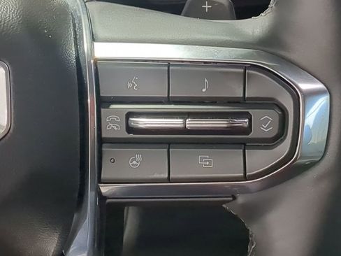Used 2025 GMC Yukon Elevation AWD/4WD image 30