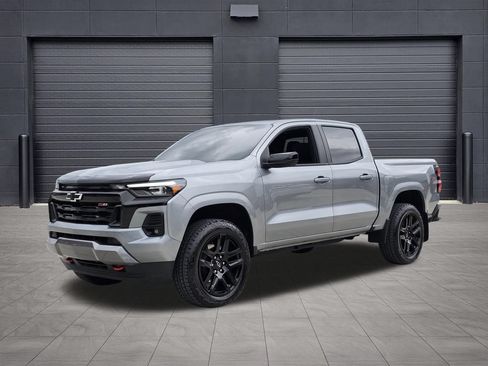 Used 2024 Chevrolet Colorado Z71 w/ Z71 Convenience Package 2 AWD/4WD image 1