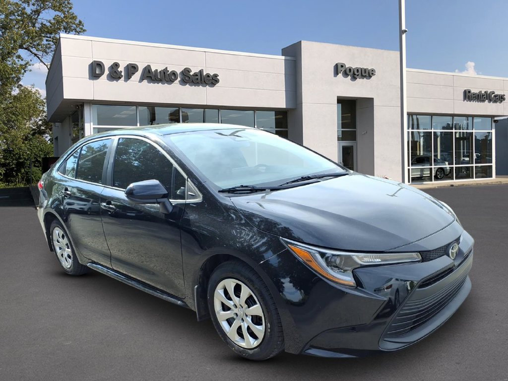Used 2025 Toyota Corolla LE FWD image 1