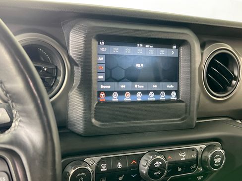 Used 2021 Jeep Wrangler Unlimited Sport AWD/4WD image 14