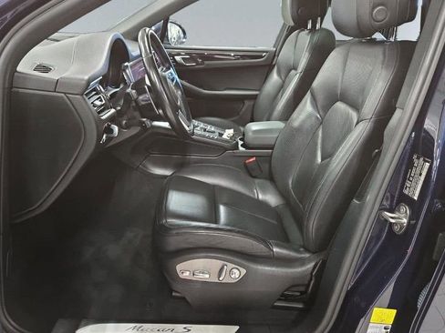 Used 2021 Porsche Macan S image 3