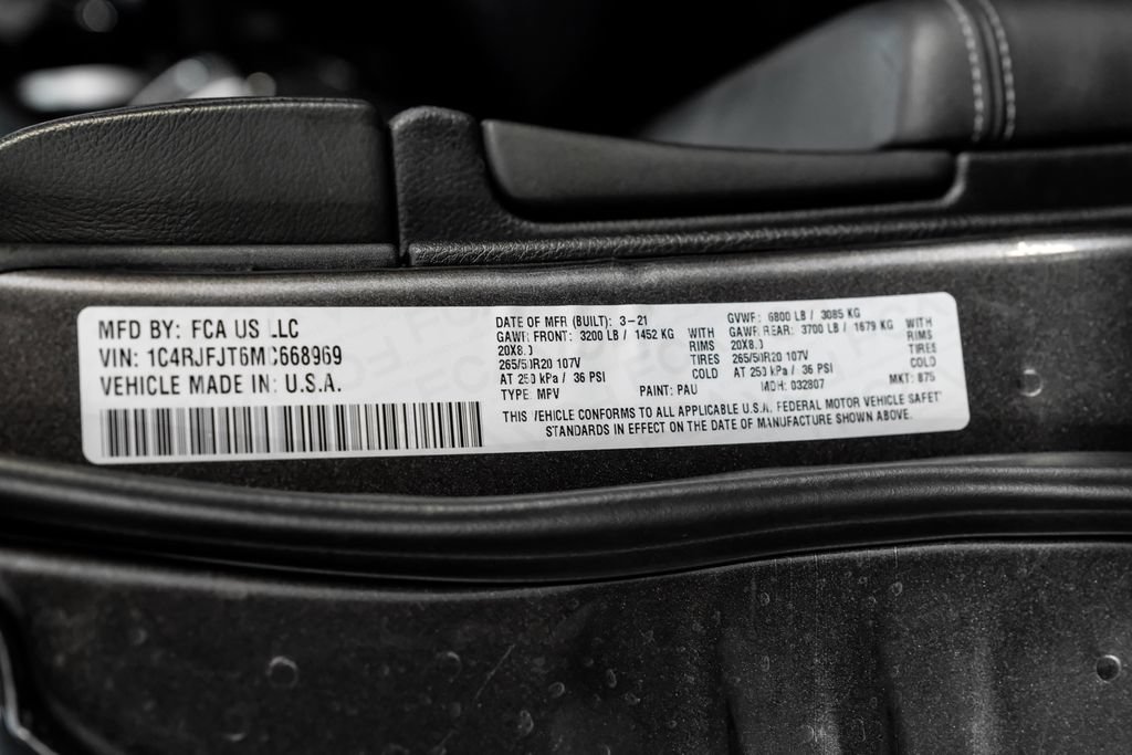 Used 2021 Jeep Grand Cherokee Summit AWD/4WD image 73