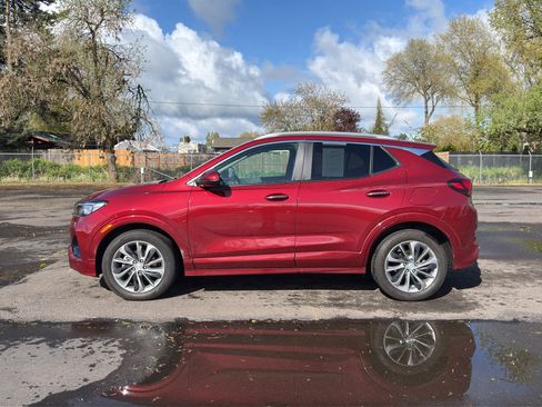 Used 2023 Buick Encore GX Select w/ Sport Touring Package image 4