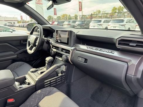 New 2025 Toyota Tacoma SR5 image 18