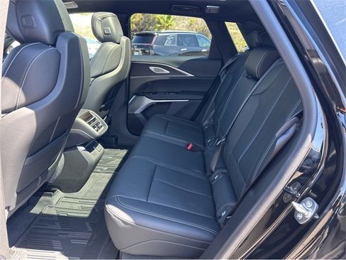 New 2026 Cadillac Lyriq V image 16