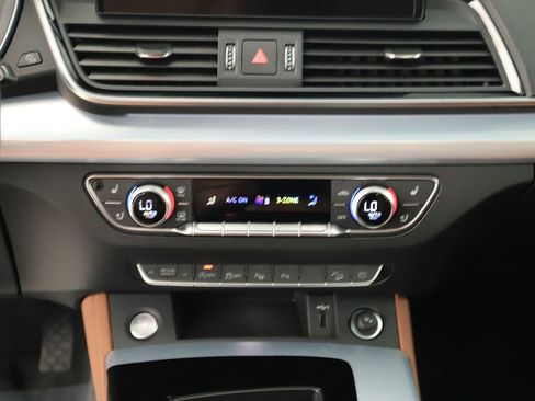 Certified 2025 Audi Q5 Prestige w/ Prestige Package image 20