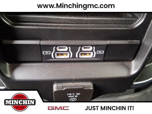 Used 2021 RAM 1500 4x4 Quad Cab image 11