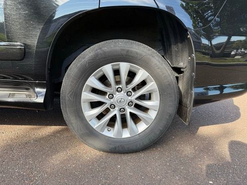 Used 2019 Lexus GX 460 image 8