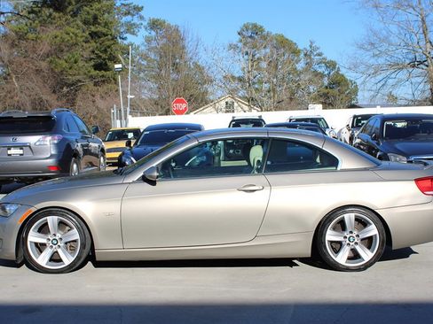 Used 2007 BMW 335i Convertible image 7