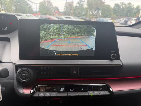 Used 2023 Toyota Prius Prime FWD image 22