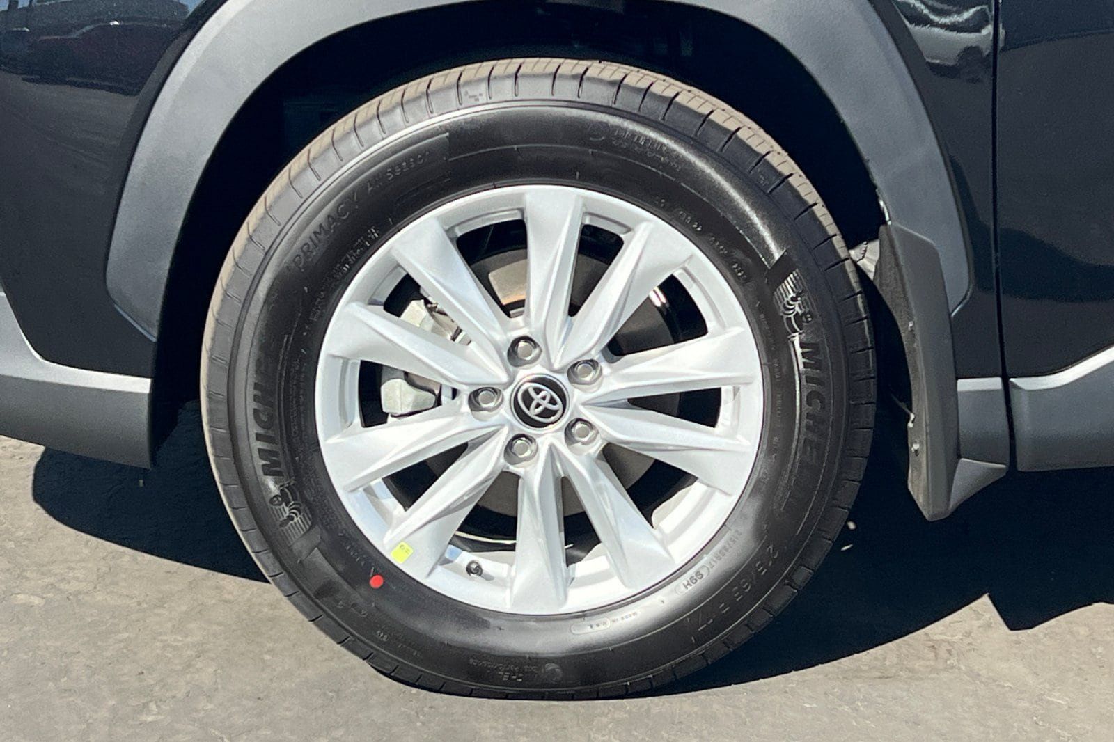 Certified 2026 Toyota Corolla Cross LE FWD image 25