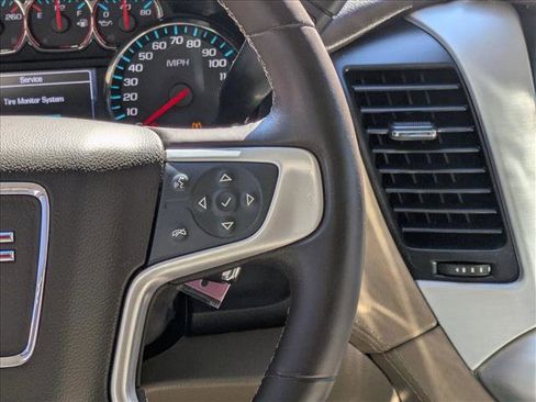 Used 2017 GMC Yukon SLE w/ SLE Value Package image 21