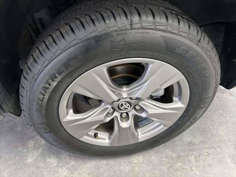 Certified 2024 Toyota RAV4 XLE AWD/4WD image 9