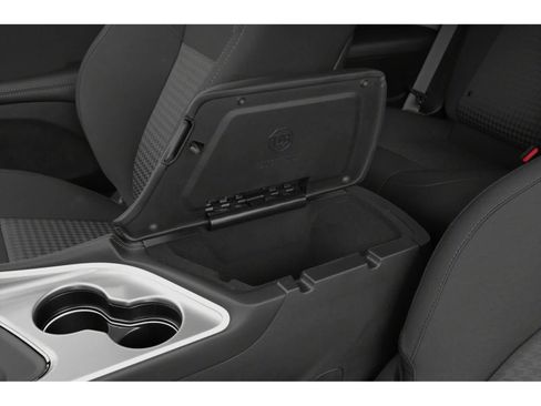 Used 2023 Dodge Challenger R/T RWD image 9