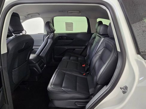 New 2026 Lincoln Nautilus Premier image 9