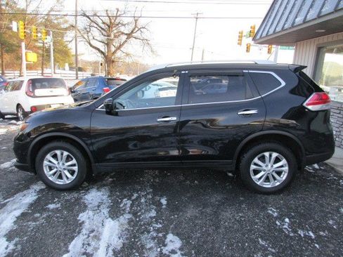 Used 2016 Nissan Rogue SV w/ SV Premium Package image 5