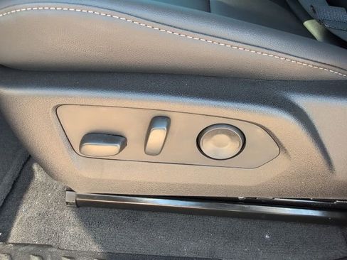 Used 2026 Chevrolet Colorado LT w/ LT Convenience Package image 13