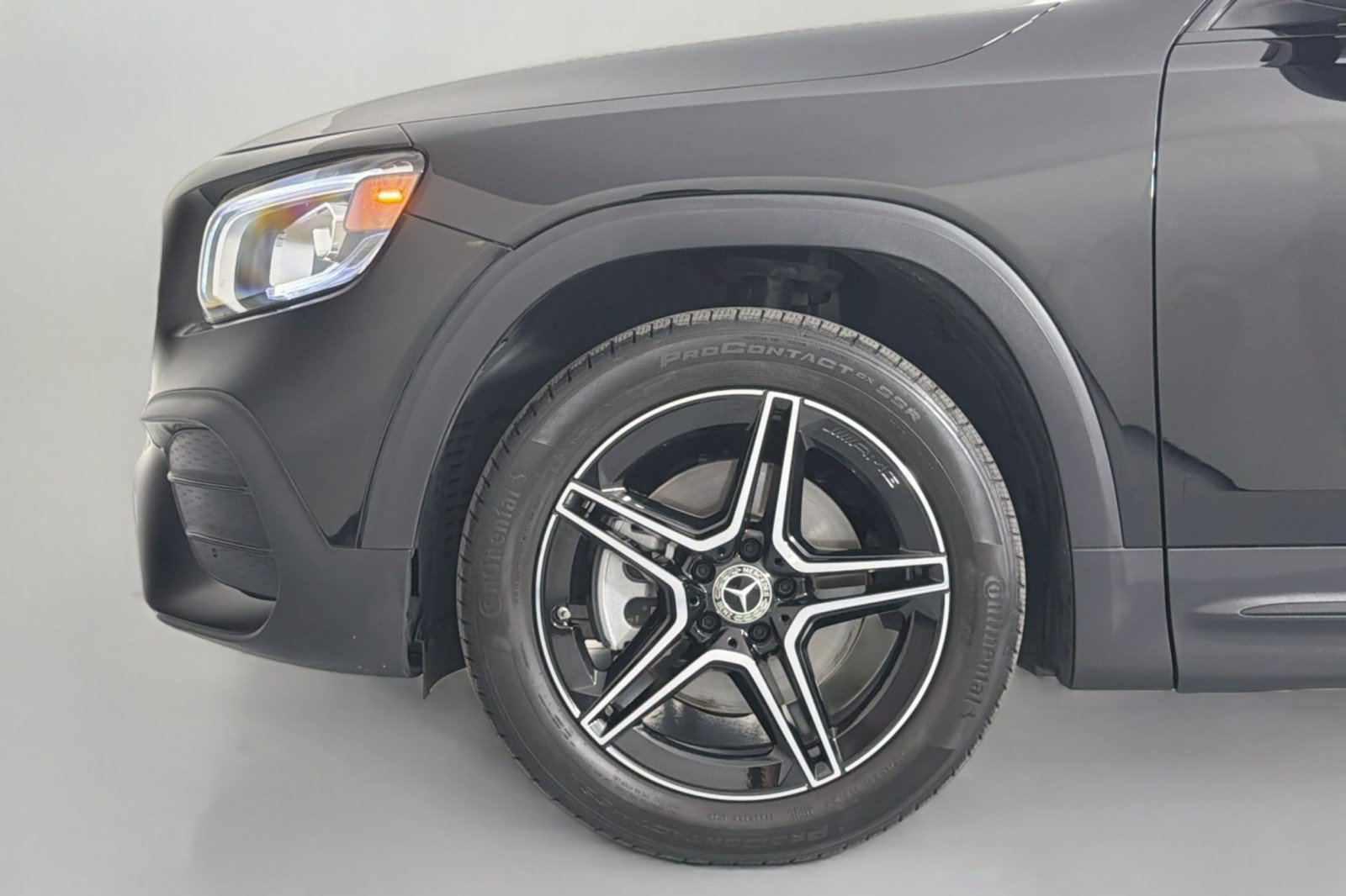 Used 2023 Mercedes-Benz GLB 250 4MATIC image 10