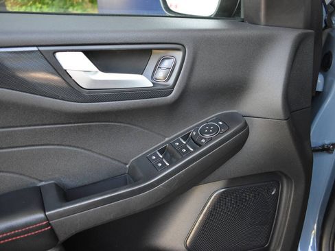 Used 2024 Ford Escape ST-Line w/ Equipment Group 301A FWD image 17