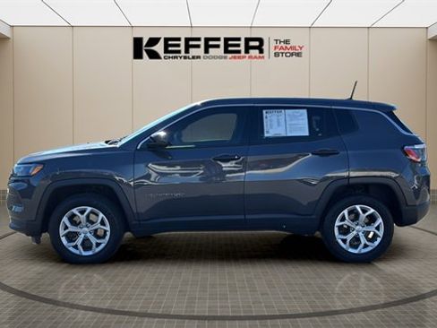 Certified 2024 Jeep Compass Sport image 2