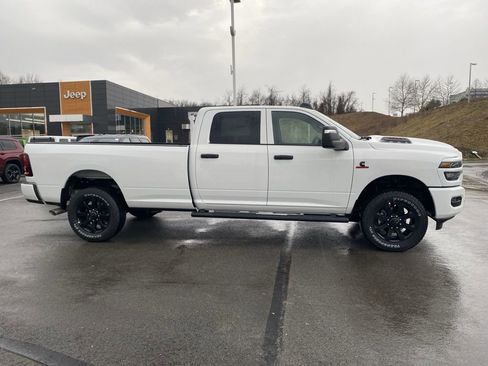New 2026 RAM 2500 Tradesman AWD/4WD image 2