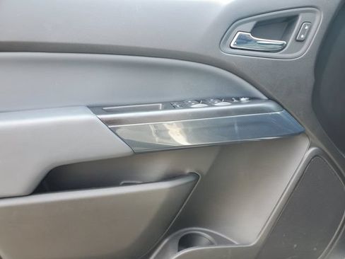 Used 2019 Chevrolet Colorado Z71 AWD/4WD image 20