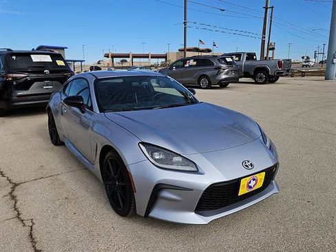 Used 2026 Toyota GR86 Premium image 7