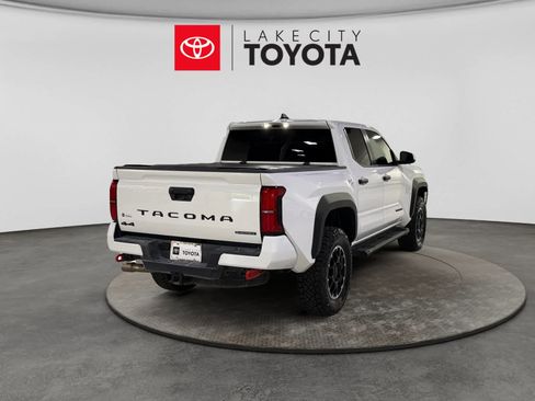 Used 2026 Toyota Tacoma TRD Off-Road AWD/4WD image 9