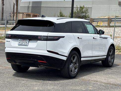 Used 2025 Land Rover Range Rover Velar Dynamic SE AWD/4WD image 3