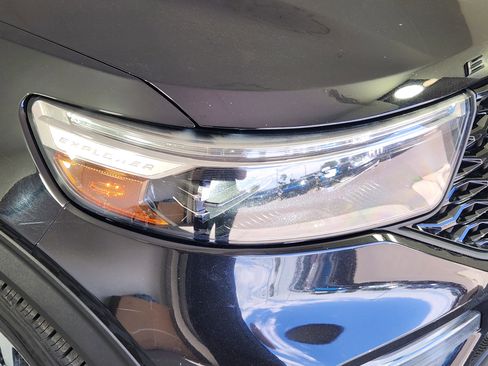 Used 2020 Ford Explorer ST w/ Premium Technology Package AWD/4WD image 10