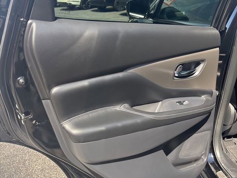 Used 2024 Nissan Murano SL image 28