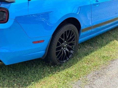 Used 2013 Ford Mustang Boss 302 w/ Boss 302 Accessory Pkg RWD image 17