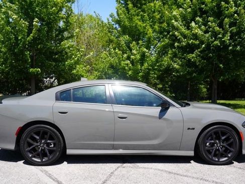 Used 2023 Dodge Charger R/T w/ Plus Group RWD image 2