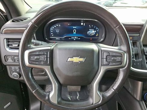 Used 2022 Chevrolet Suburban LT image 20