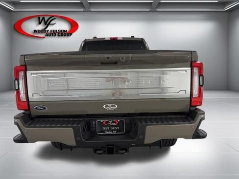 New 2026 Ford F250 Platinum w/ Platinum Plus Package AWD/4WD image 6