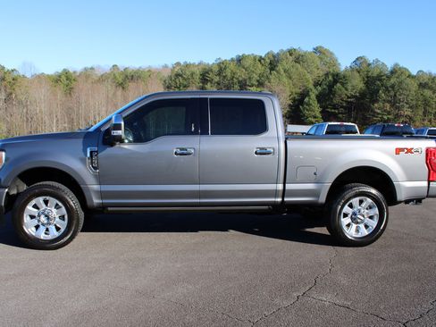 Used 2022 Ford F250 Platinum w/ FX4 Off-Road Package image 6