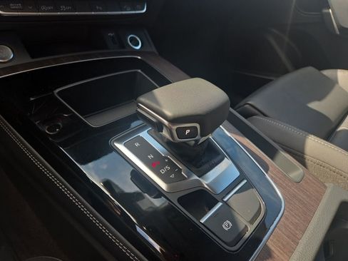 Used 2024 Audi Q5 2.0T Premium Plus image 15