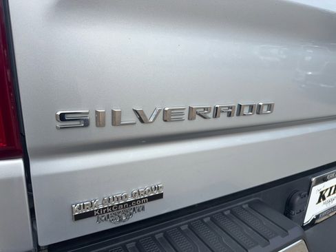Used 2022 Chevrolet Silverado 1500 LT image 12