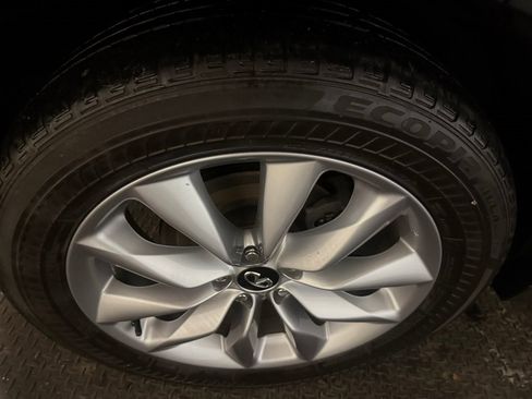 Used 2021 INFINITI QX50 Essential w/ Convenience Package image 16