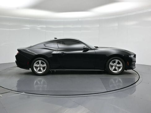 Used 2024 Ford Mustang Coupe RWD image 18