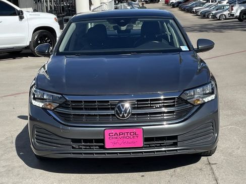 Used 2024 Volkswagen Jetta SE image 6