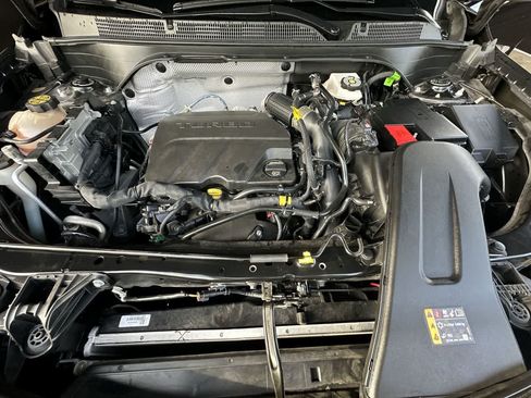 Used 2025 Buick Envista Preferred w/ Advanced Safety Package FWD image 12