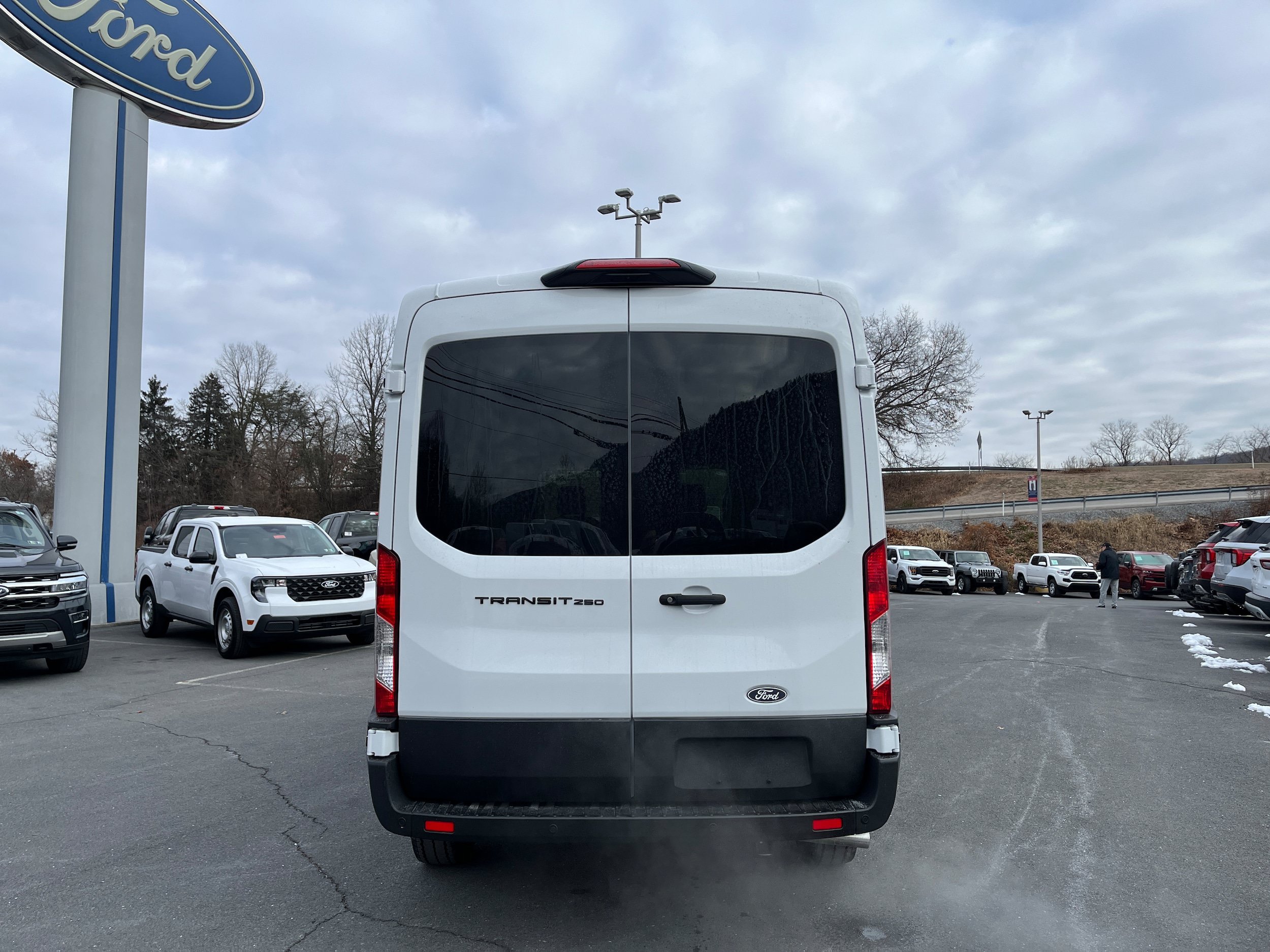 New 2026 Ford Transit 250 148 Medium Roof RWD image 4