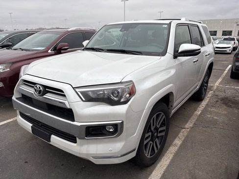 Used 2024 Toyota 4Runner Limited image 4