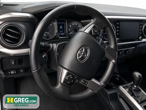 Used 2022 Toyota Tacoma SR5 w/ SR5 Appearance Package (SM) RWD image 13