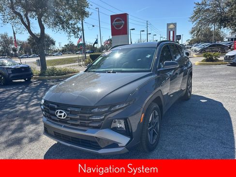 Used 2025 Hyundai Tucson SEL image 3