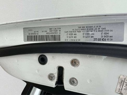 Used 2019 Dodge Challenger SXT RWD image 32