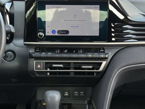 Used 2025 Toyota Camry LE FWD image 17