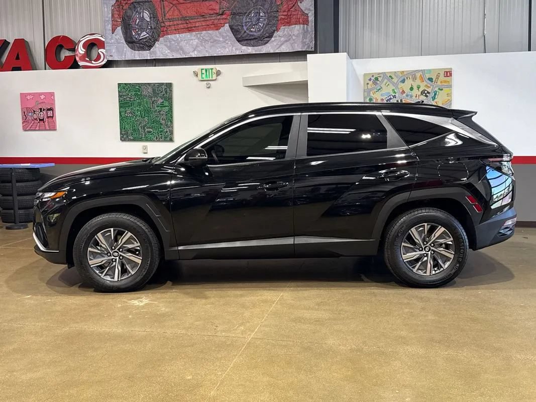 Used 2023 Hyundai Tucson Blue AWD/4WD image 6