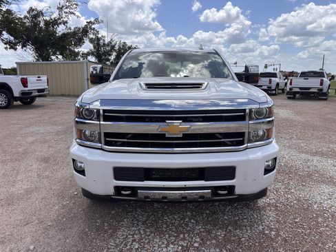 Used 2019 Chevrolet Silverado 2500 High Country w/ Duramax Plus Package AWD/4WD image 9